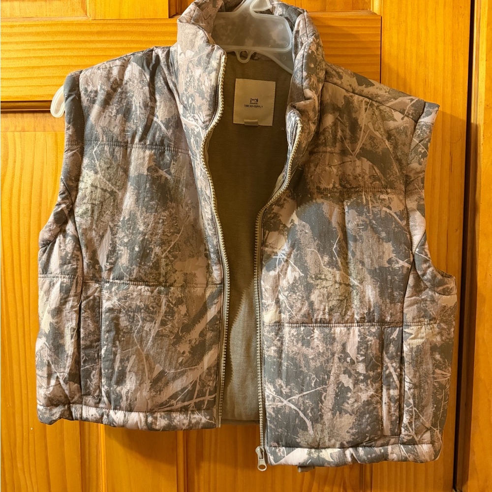 Camo puffer vest